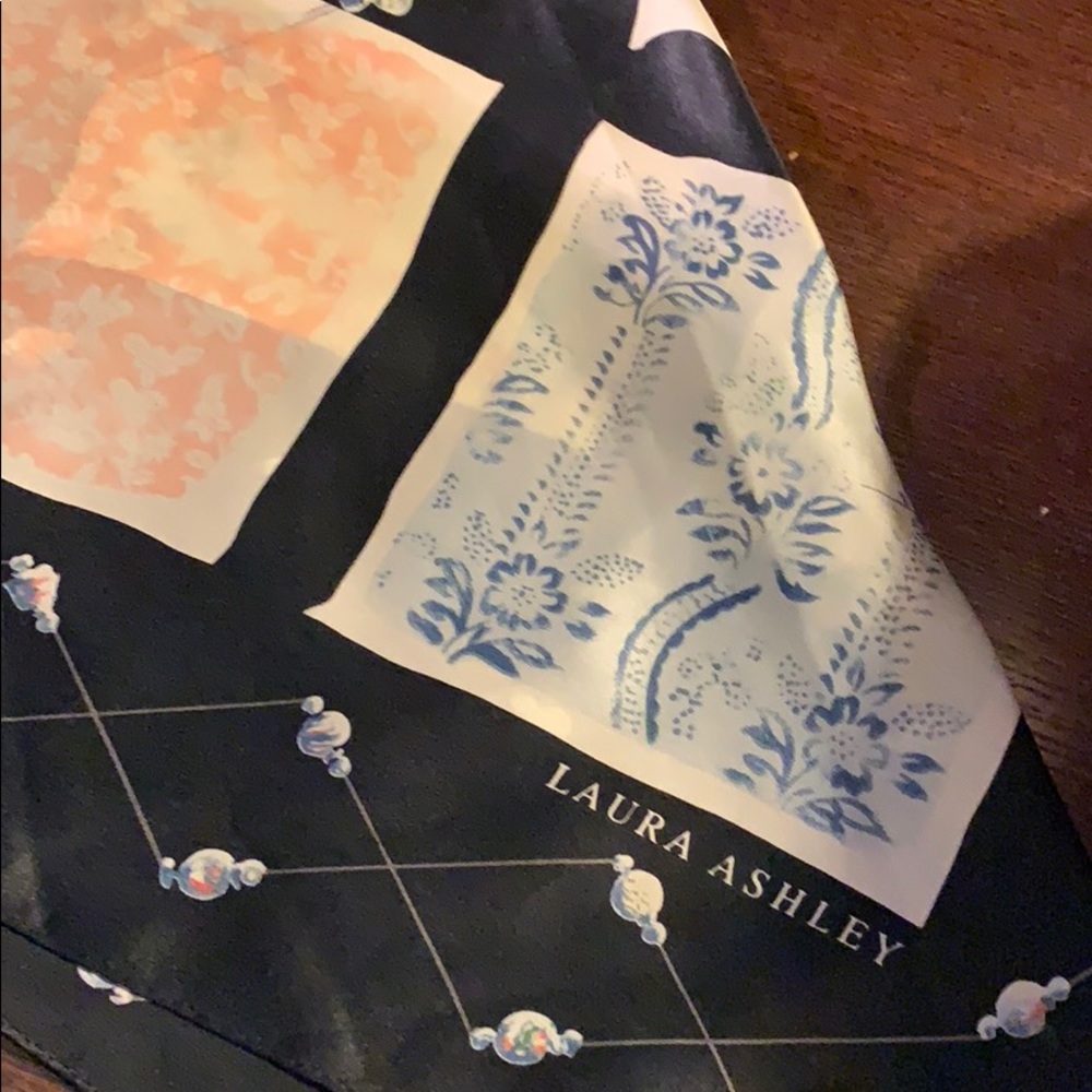 Laura Ashley - “Hat Pin” silk scarf in navy
